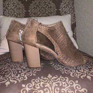 Chunky heel Sz 8.5